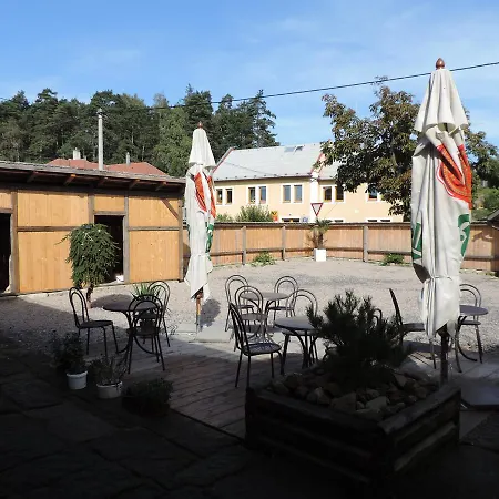 Gasthof Ubytovaci Na Skalach