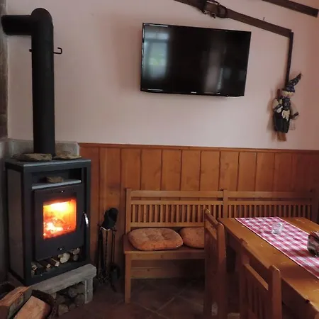 Ubytovaci Na Skalach